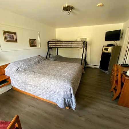 Motel Bonsoir Жольєт Екстер'єр фото