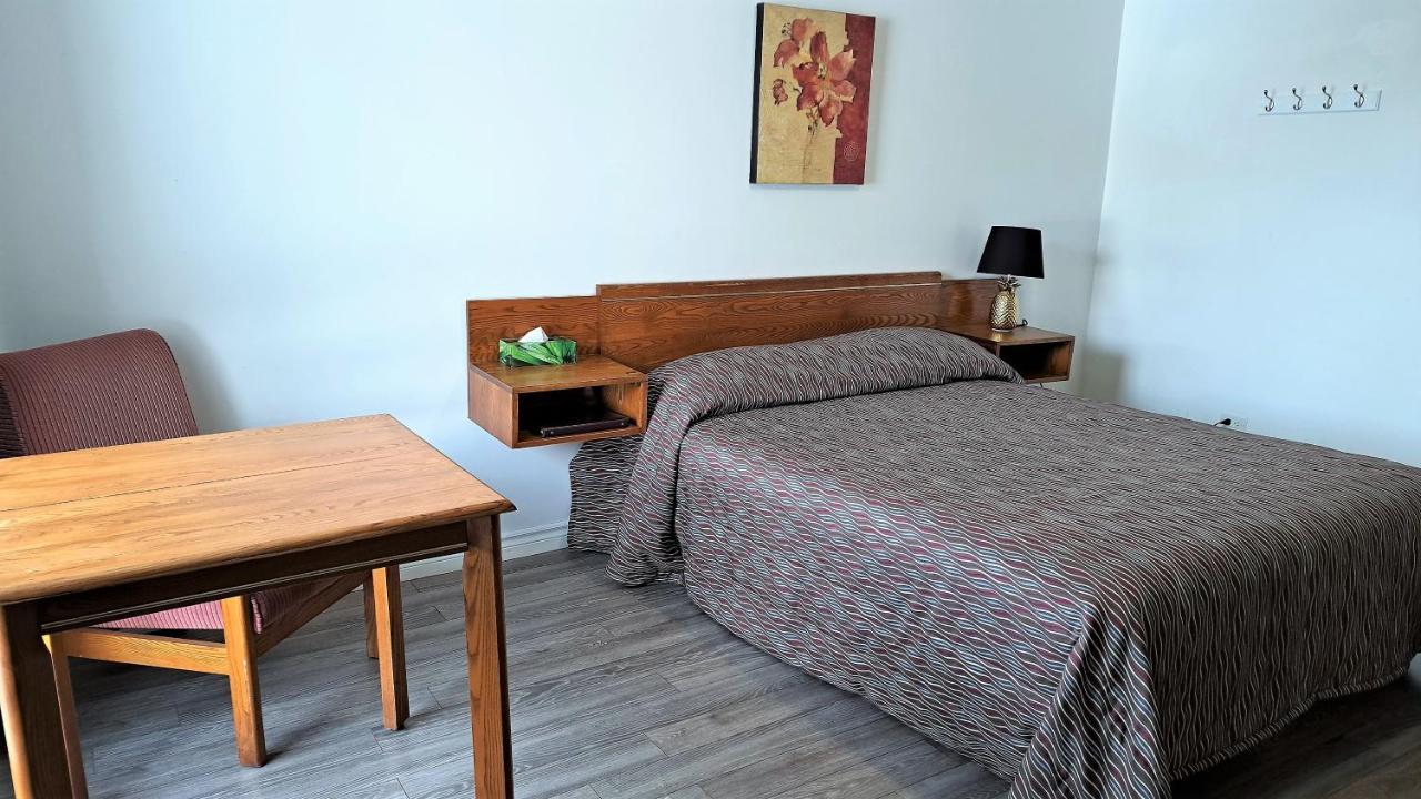 Motel Bonsoir Жольєт Екстер'єр фото