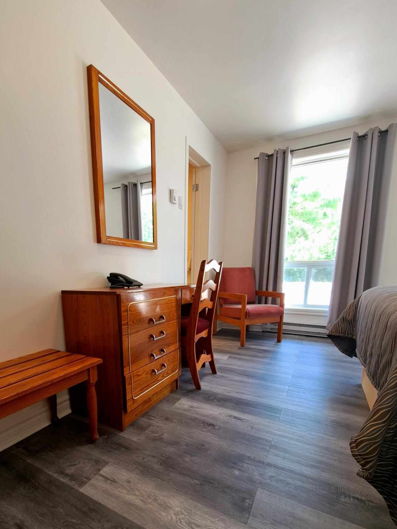 Motel Bonsoir Жольєт Екстер'єр фото