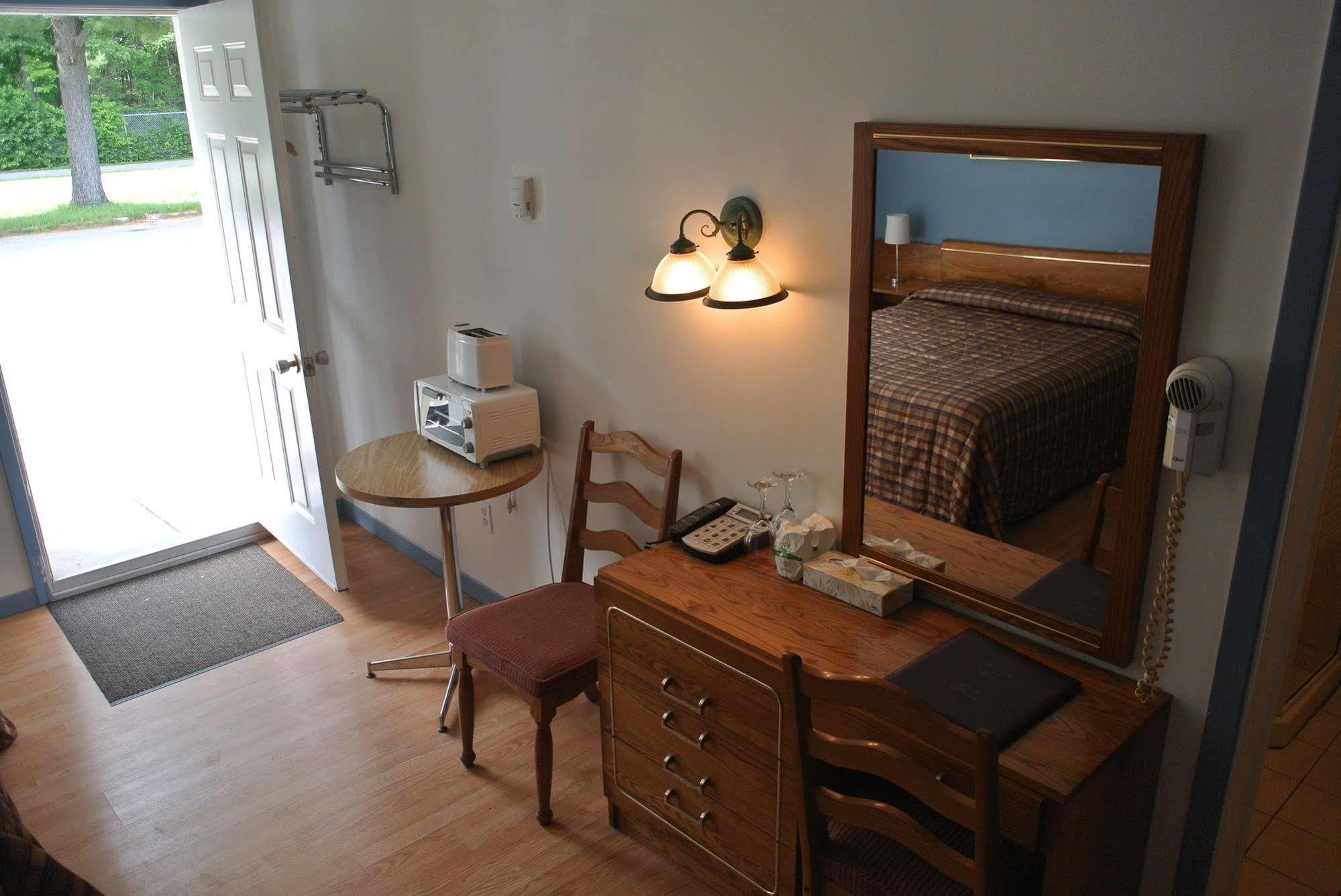 Motel Bonsoir Жольєт Екстер'єр фото